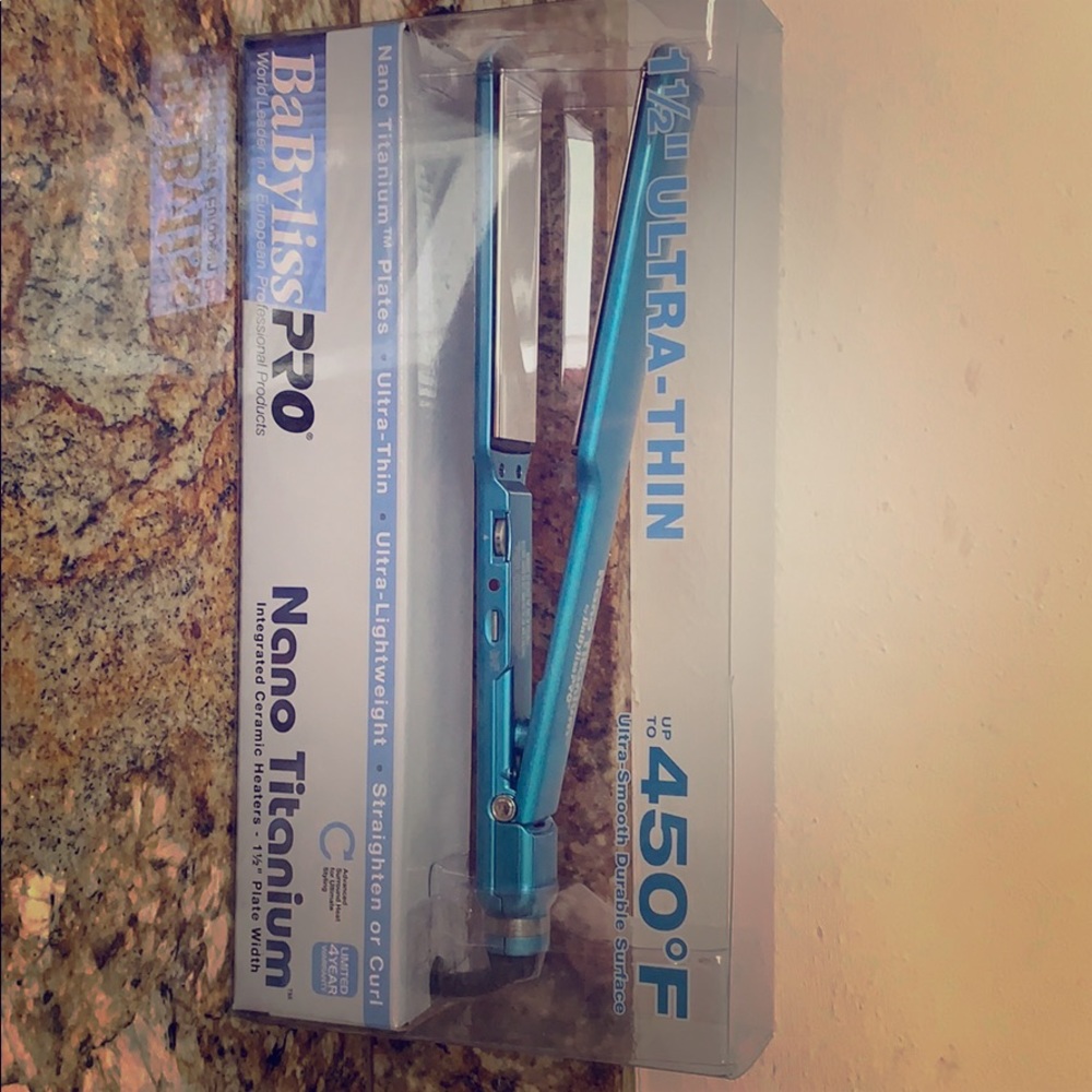 Flat iron - Babyliss pro nano titanium